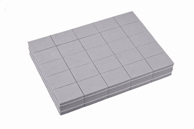 IMG_9394gray.jpg