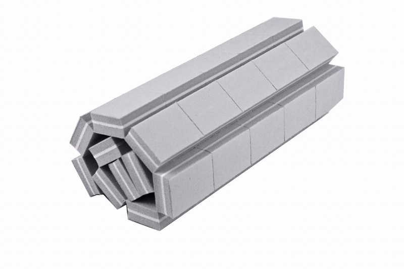 IMG_9396gray.jpg