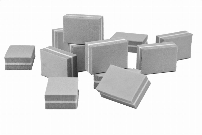 IMG_9401gray.jpg